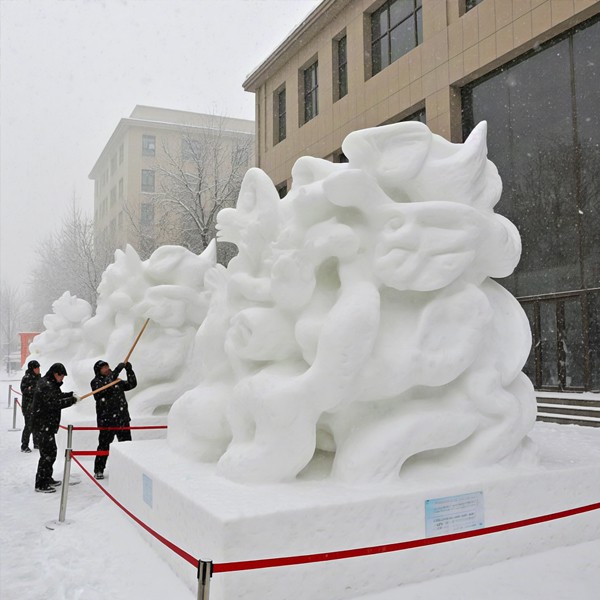 室外雪雕制作
